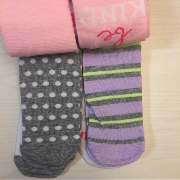 SALE!! NWT Love the Earth Socks, 10 pairs 🌍 - Picture 5 of 7